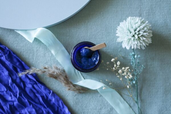gommage facial au nila bleu