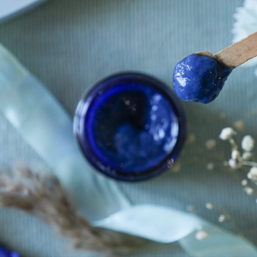 gommage facial au nila bleu