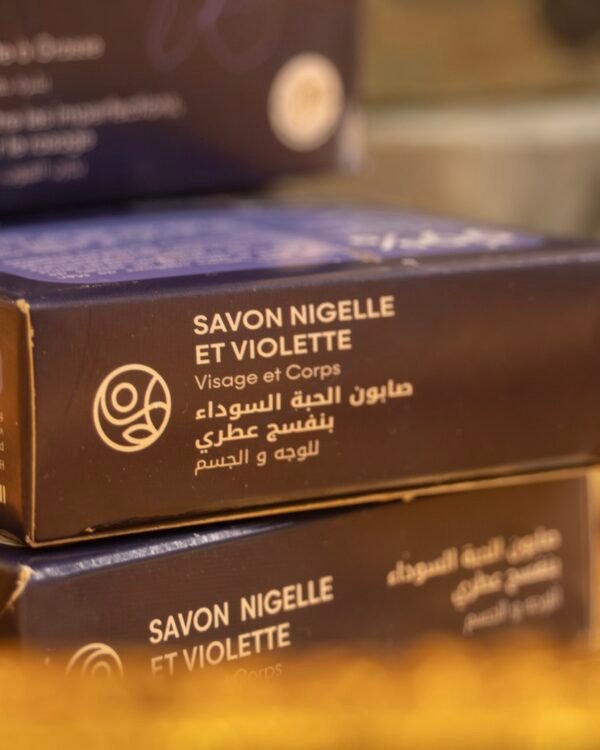 2025/04/1000114513-scaled.jpg Savon violette et nigelle