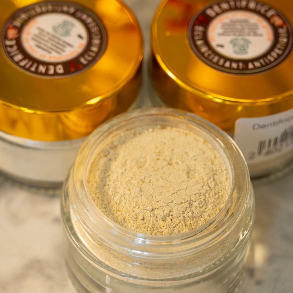 Dentifrice en poudre au curcuma & clou de girofle