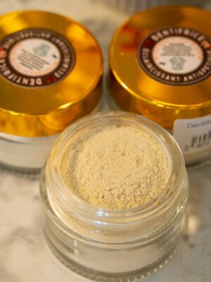 Dentifrice en poudre au curcuma & clou de girofle
