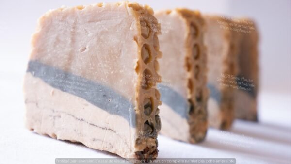 savon curcuma et cire d'abeille
